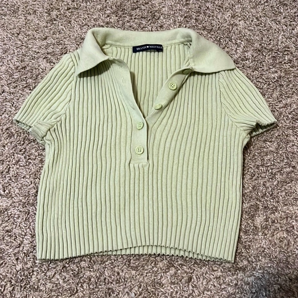 Like green brandy Melville cropped top